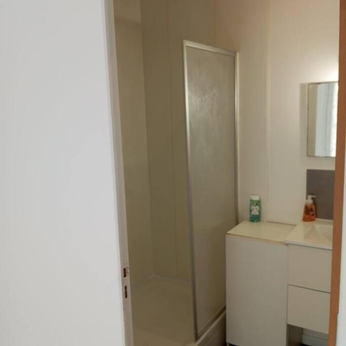 Studio De 14M2 Dans Une Maison Cagnes-sur-Mer Exterior photo