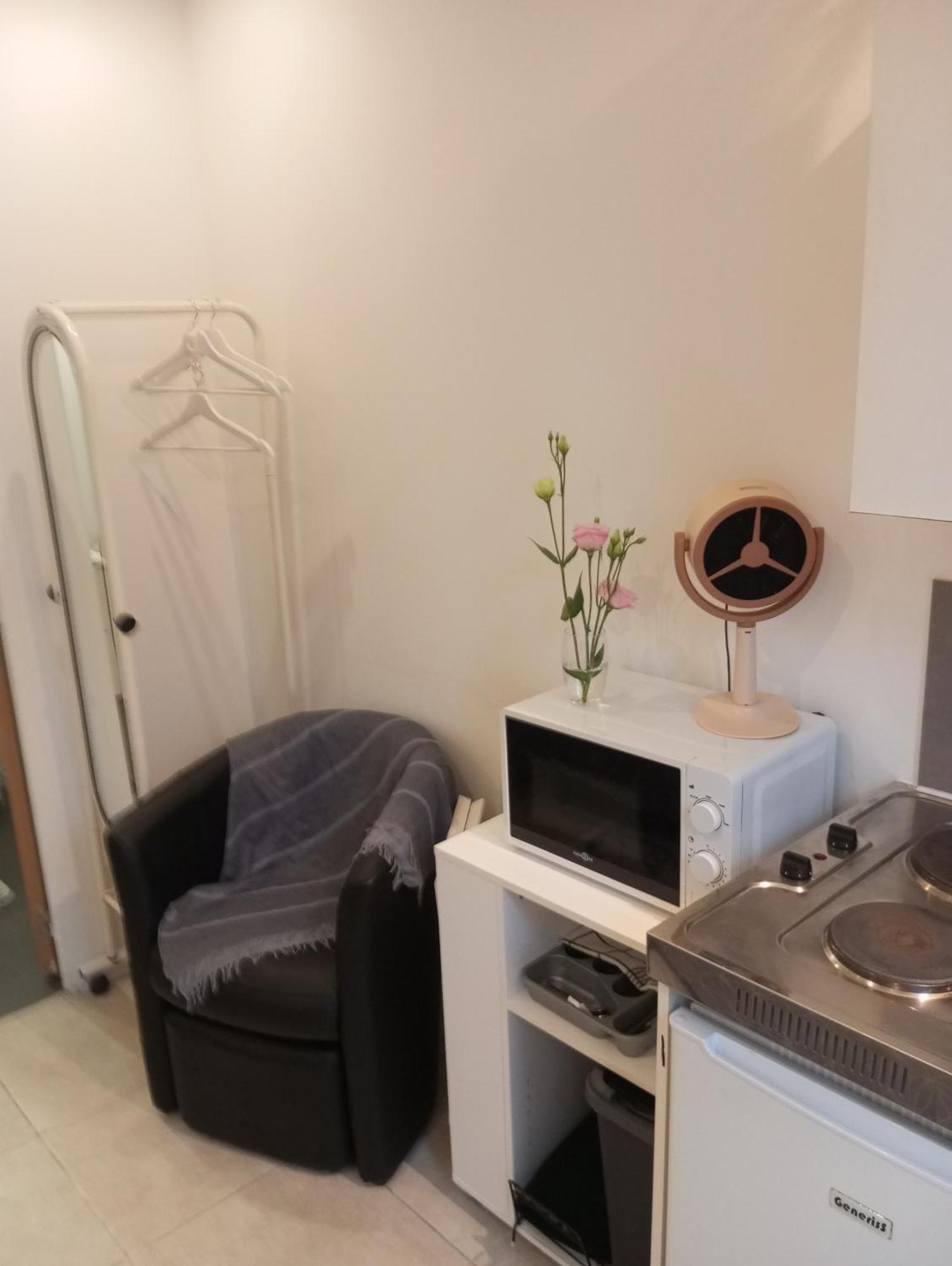 Studio De 14M2 Dans Une Maison Cagnes-sur-Mer Exterior photo